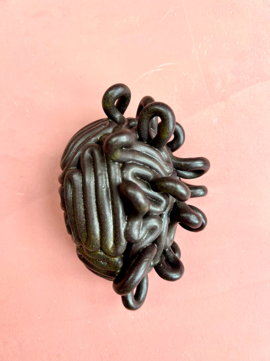 Krøllet hjerne sort (mini)